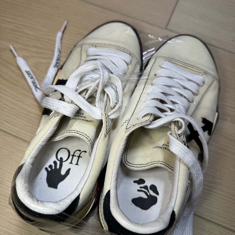 Off-White Shoes - image 4